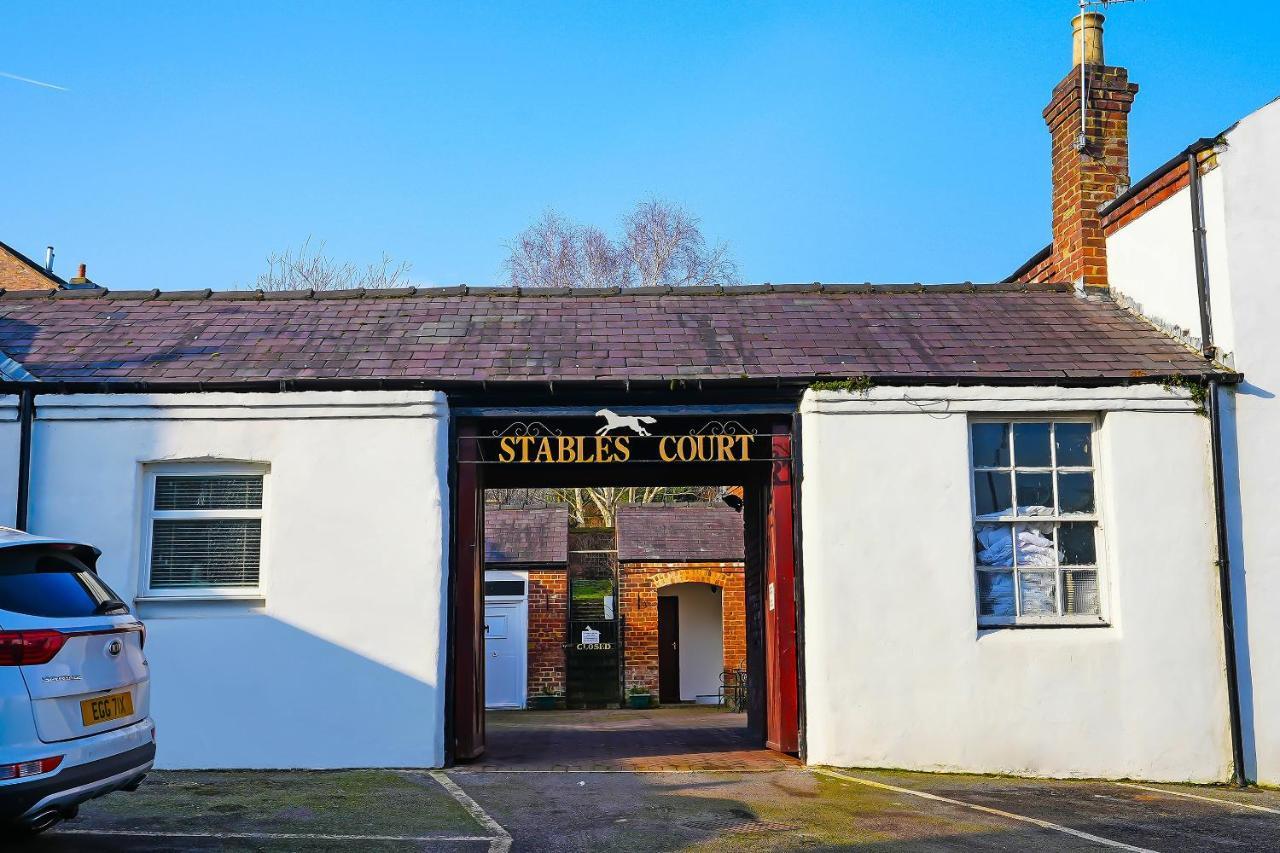 Отель Oyo The White Horse, Ripon North Yorkshire Экстерьер фото