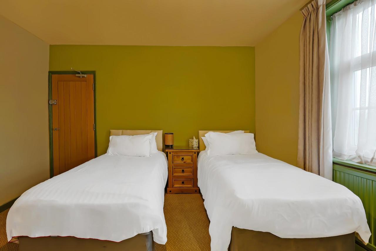 Отель Oyo The White Horse, Ripon North Yorkshire Экстерьер фото