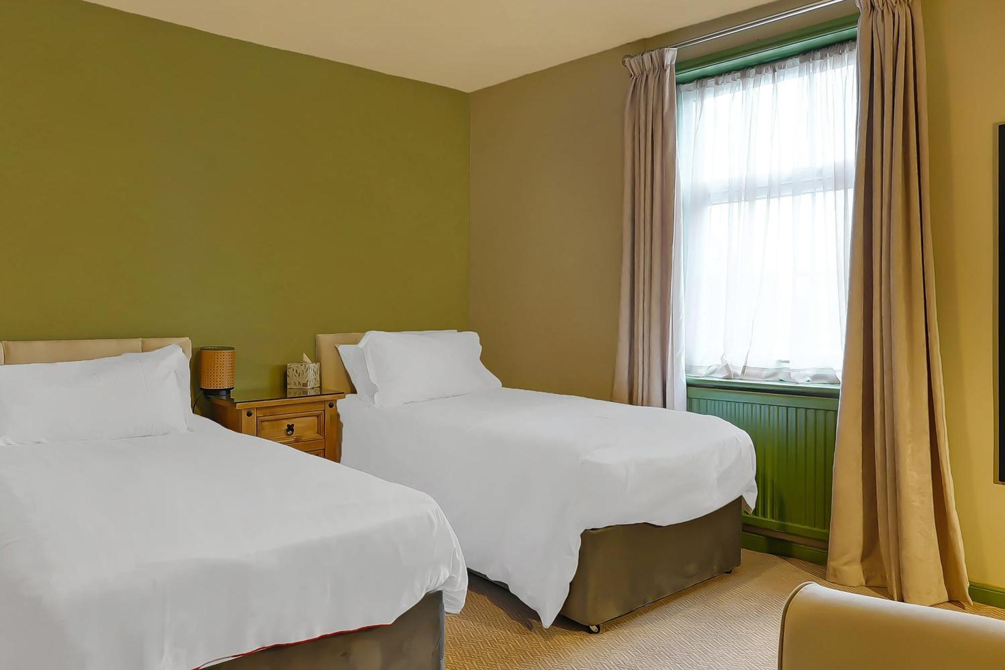 Отель Oyo The White Horse, Ripon North Yorkshire Экстерьер фото