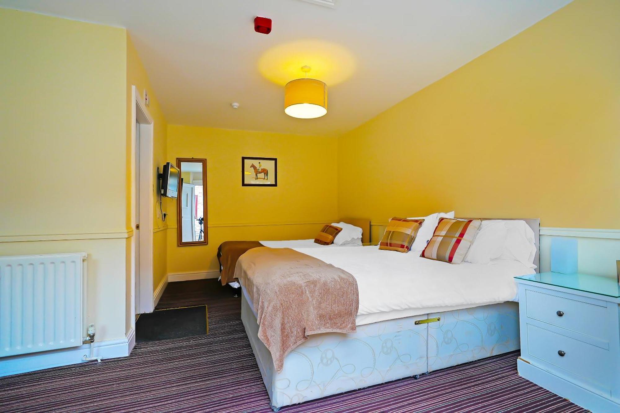 Отель Oyo The White Horse, Ripon North Yorkshire Экстерьер фото